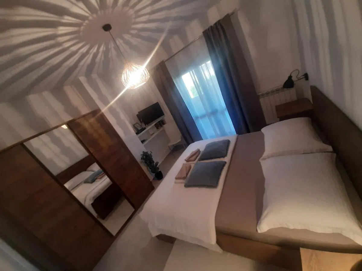 Lovely Groundfloor Apartment Bale Croatia