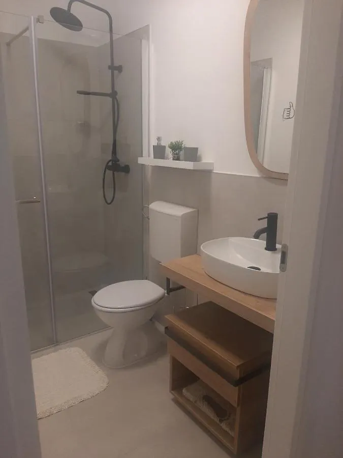 Lovely Groundfloor Apartment Bale