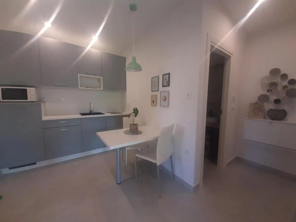 Lovely Groundfloor Apartment Bale